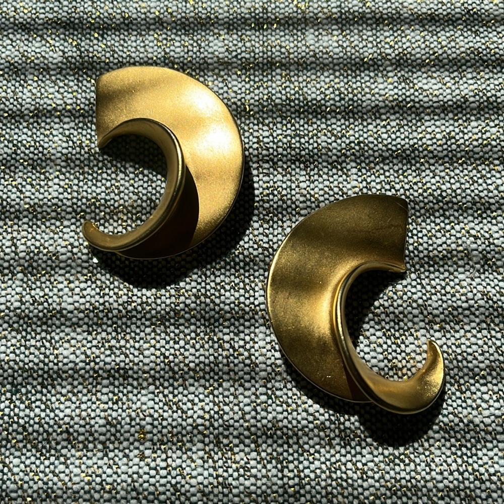 Vintage gold earrings